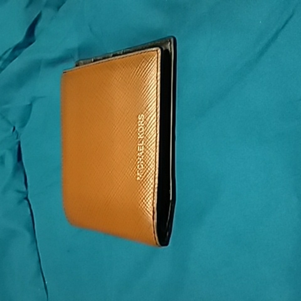 Michael Kors Leather wallet